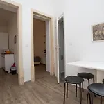Vintage Apartment W/ Terrace